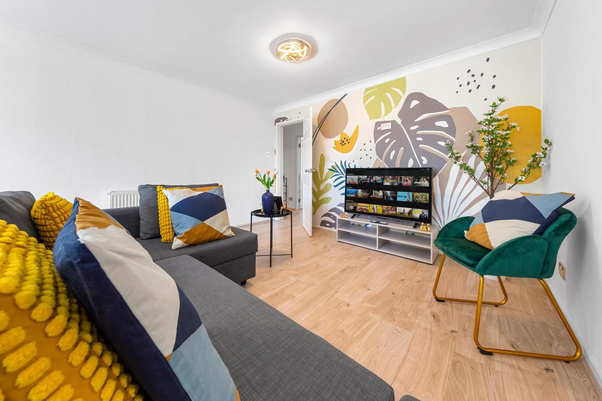 Tranquil Escape In Hertfordshire, Free Parking, 2 Bed, 2 Bath, Sleeps 6 Bushey Exterior photo